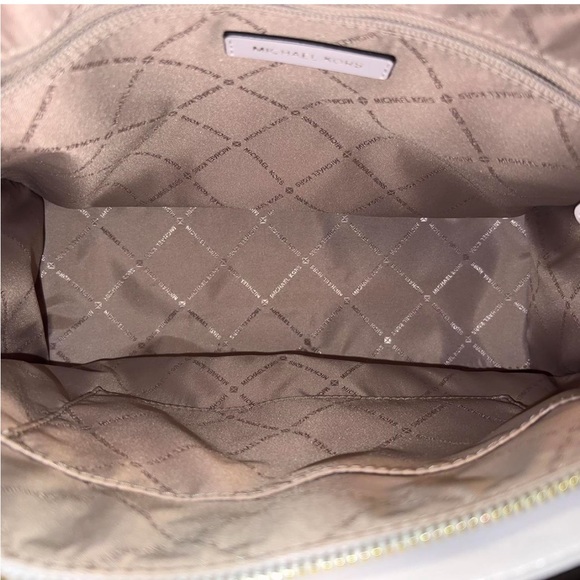 Michael Kors Large Colorblock Yellow/Tan NWOT Satchel Firm Price - Picture 7 of 7